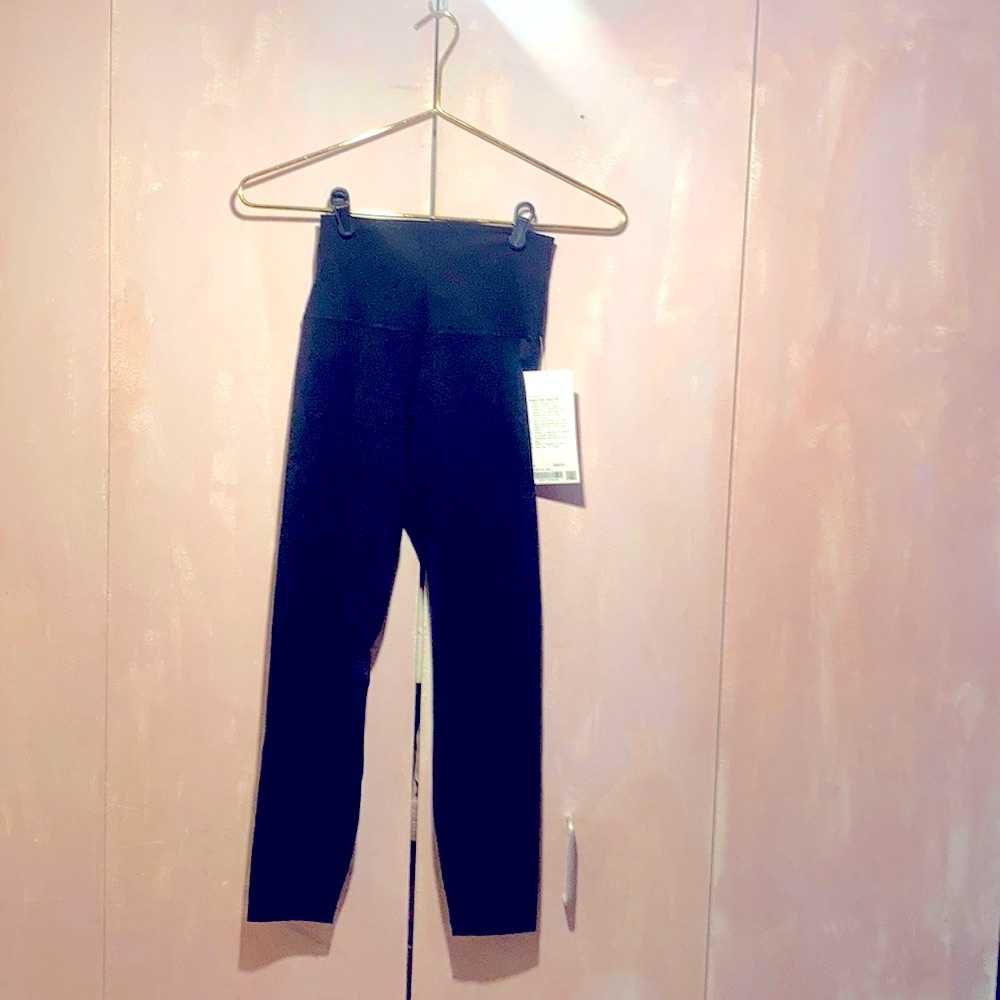 lululemon // Align™ Hi-Rise Pant 25" in Black